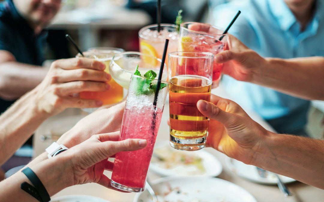 8 cocktails à base de vins pour vos soirées d’été